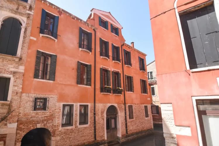 Palazzetto San Lio 2