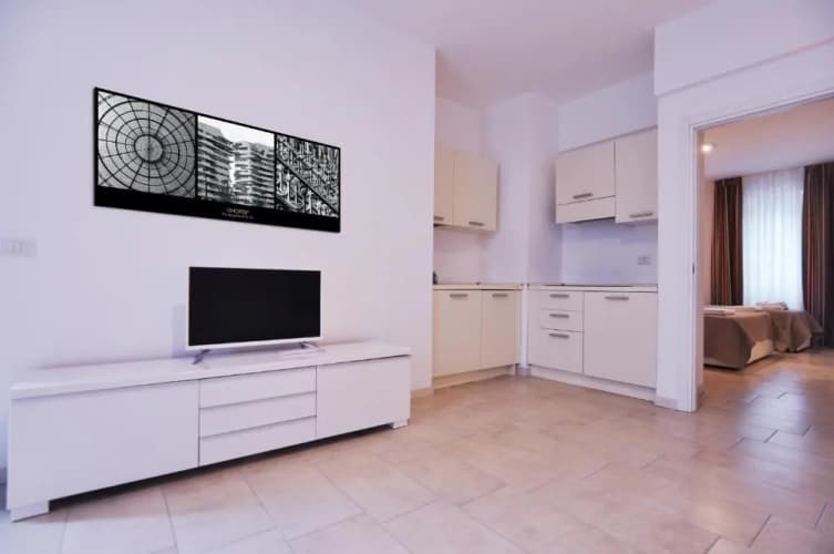 Bb Hotels Aparthotel Visconti 3