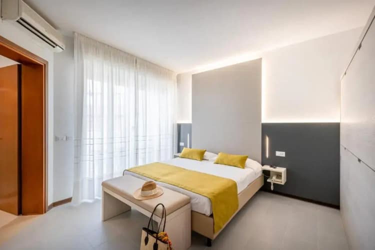 Hotel Marisa 5