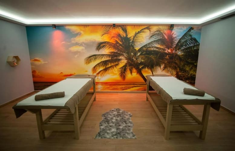 Doanesia Premium Hotel And Spa Tirana 4