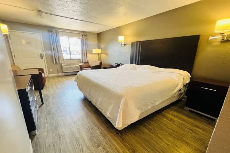 Economy Inn By Townhouse Merrillville US 30 5