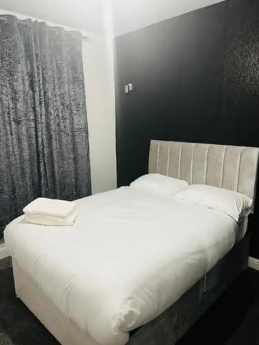OYO The Pleasant House main