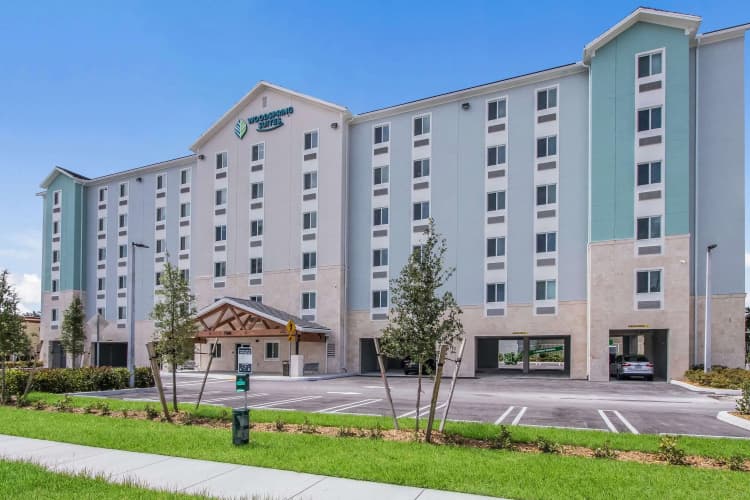 WoodSpring Suites Doral Miami Airport 2