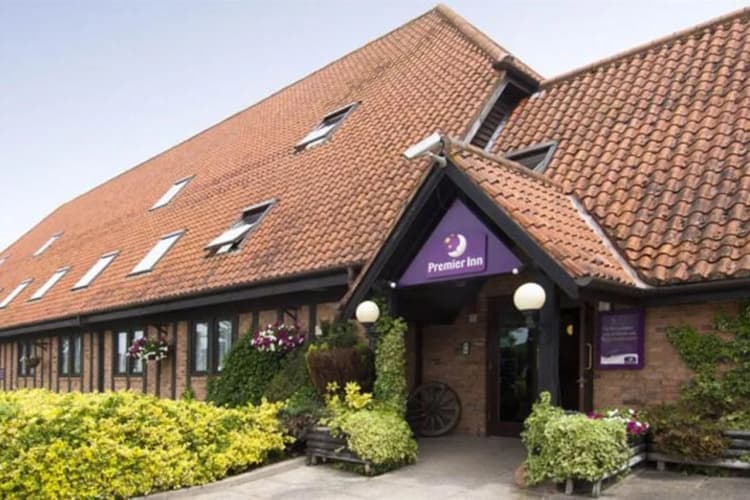Premier Inn Milton Keynes South 2