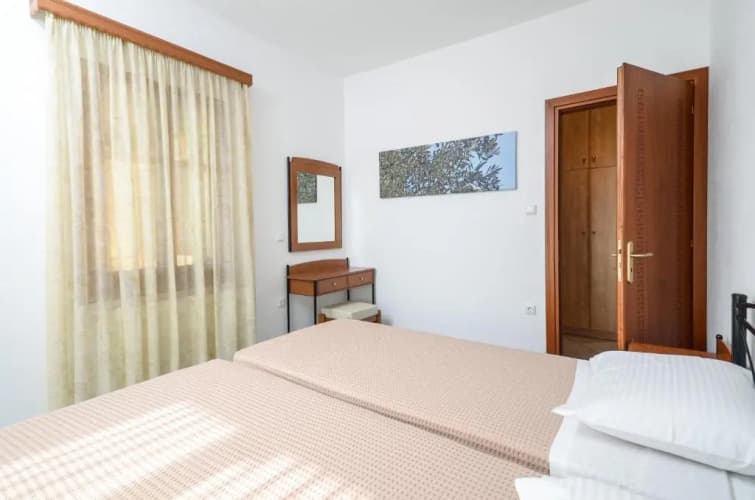 Naxos Cottage 2