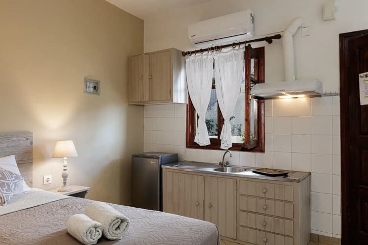 Kastelli Studios & Apartments 4