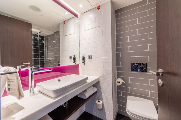 Premier Inn Stuttgart City Centre 5