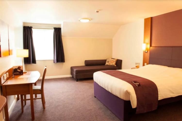 Premier Inn Redditch North (A441) 3