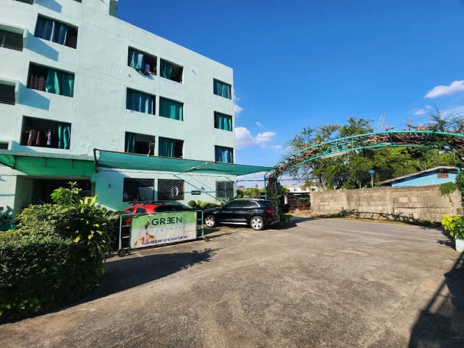 Green Apartment 5