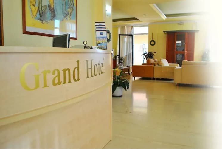 Grand Hotel Loutraki 2