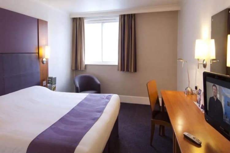 Premier Inn Colchester A12 3