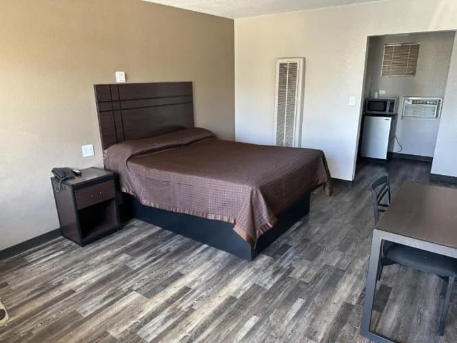 Budget Host Inn Nau Downtown Flagstaff 3