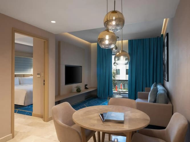Maani Muscat Hotel & Suites 5