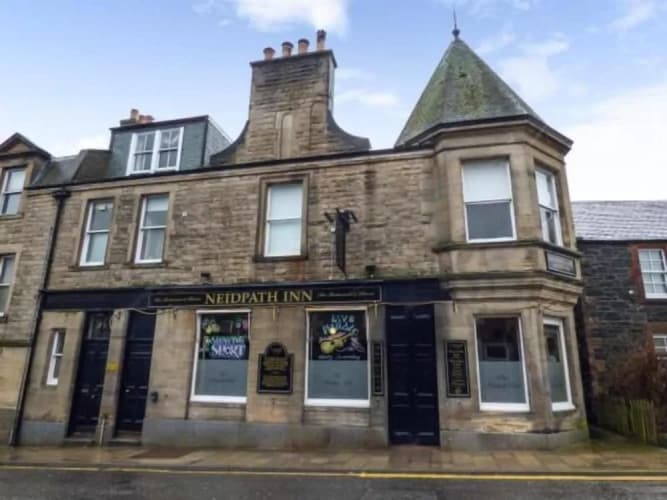 Neidpath Inn main