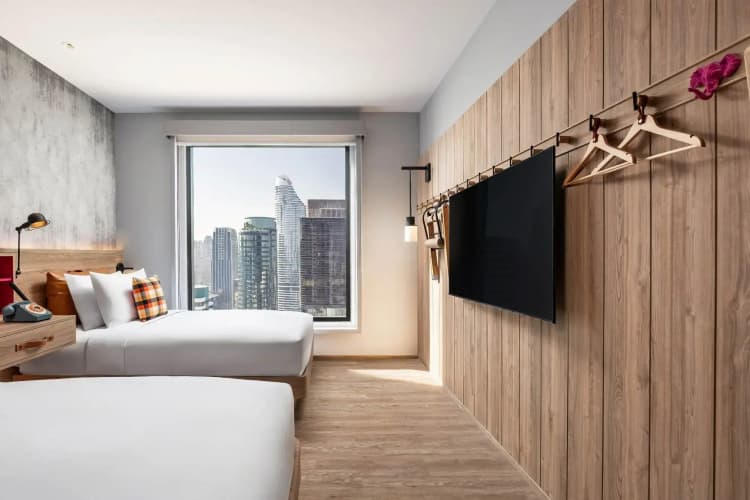 Moxy Bangkok Ratchaprasong 5