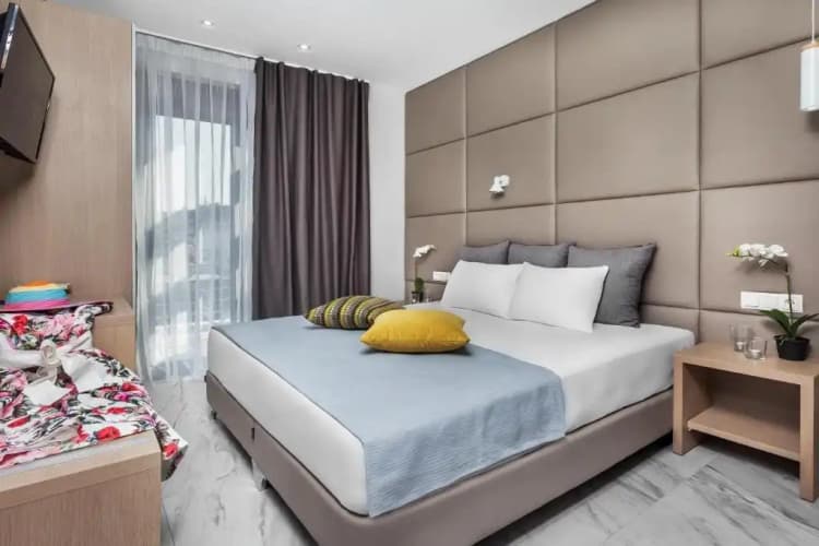 Nymphes Deluxe Accommodation 2
