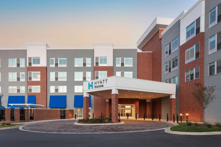 Hyatt House Charlotte / Rea Farms 2