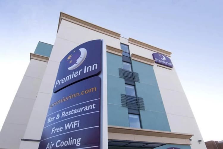 Premier Inn Loughborough 3