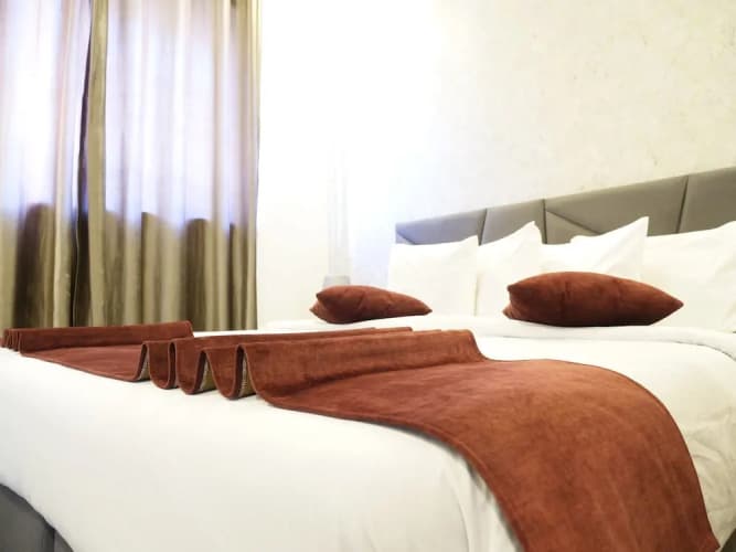 Twins Downtown Hotel 4