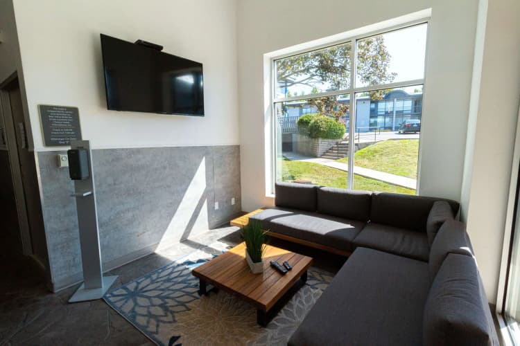 Comfort Suites Kingston Central 4