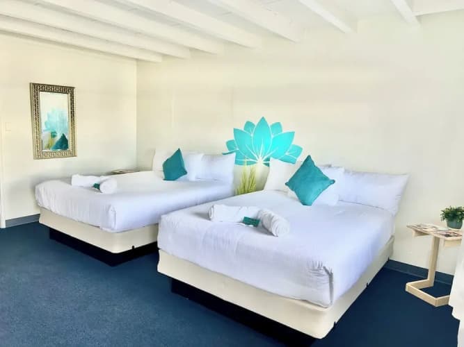 Nirvana Hotel 4