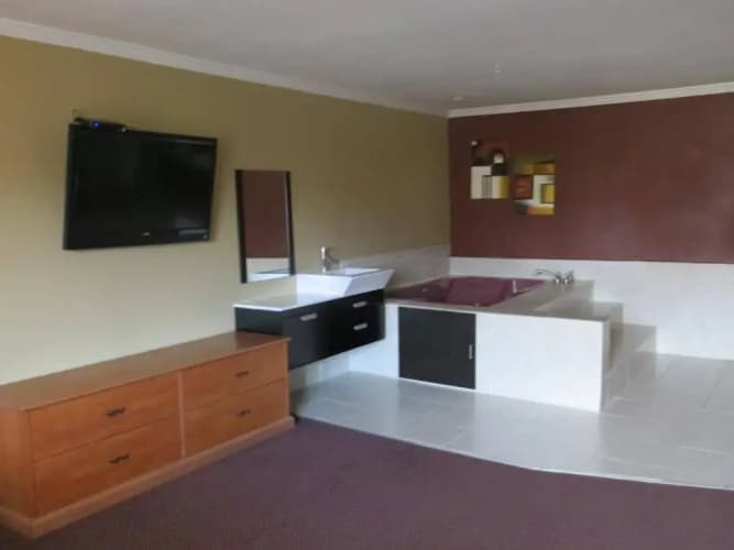 Economy Inn Lax Inglewood 3