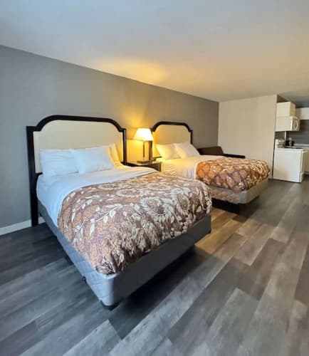 Big Bird Inn Wawa, SureStay Collection by Best Western 4