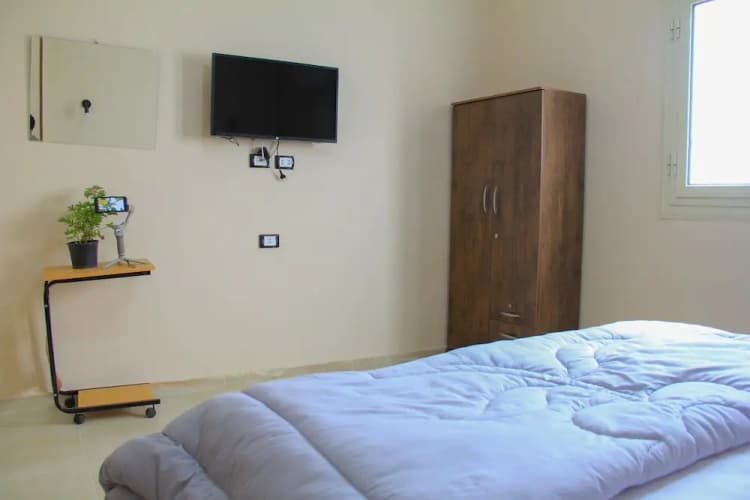 Pyramids Road Guest House 2