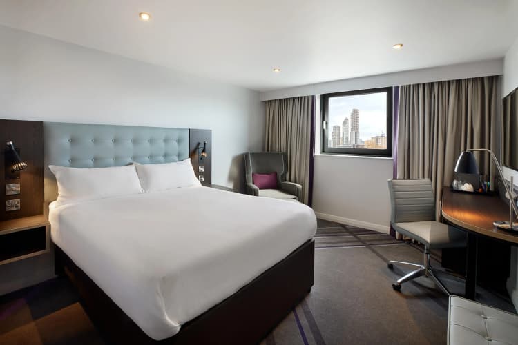 Premier Inn Weymouth Seafront 4