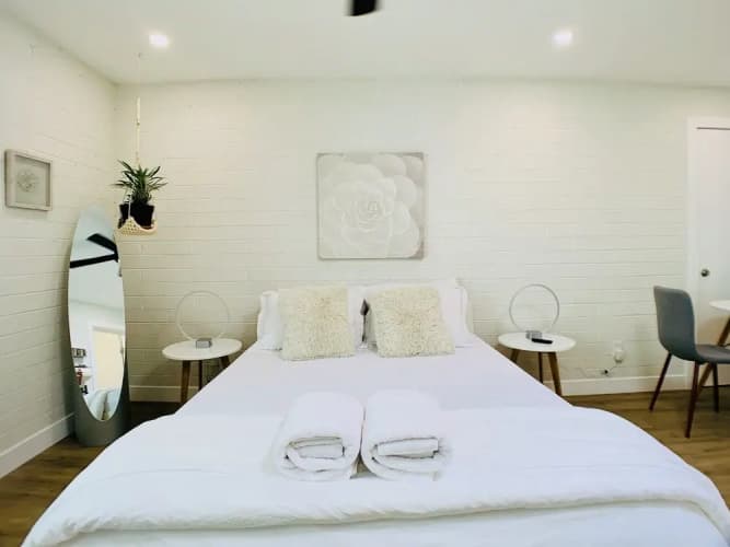Primo Old Town Location With Heated Pool 5
