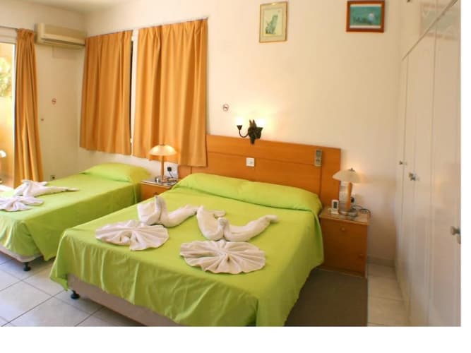 Apollonia Holiday Apartments 2