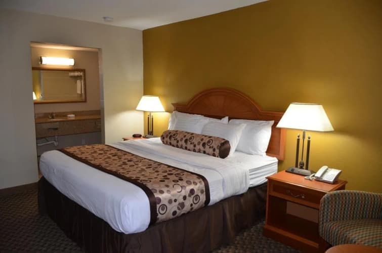 Regency Inn 5