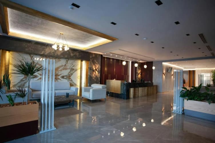 Doanesia Premium Hotel And Spa Tirana 3