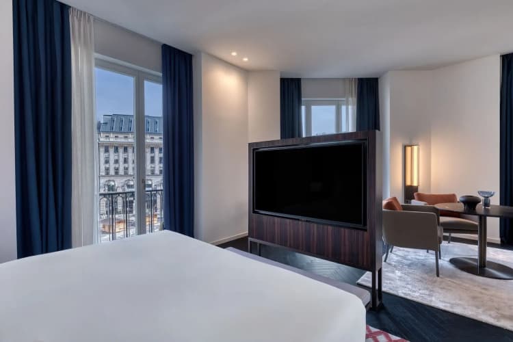 Dorothea Hotel, Budapest, Autograph Collection 5