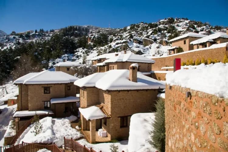Pliadon Gi Mountain Resort & Spa 4