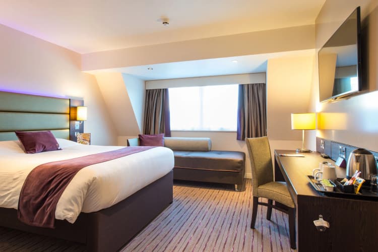 Premier Inn Worthing Seafront 2