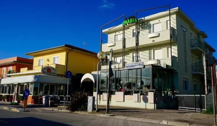 Hotel Bonaria main