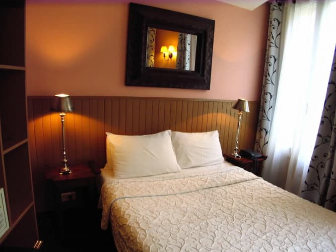 Walled Off Hotel Paris 4