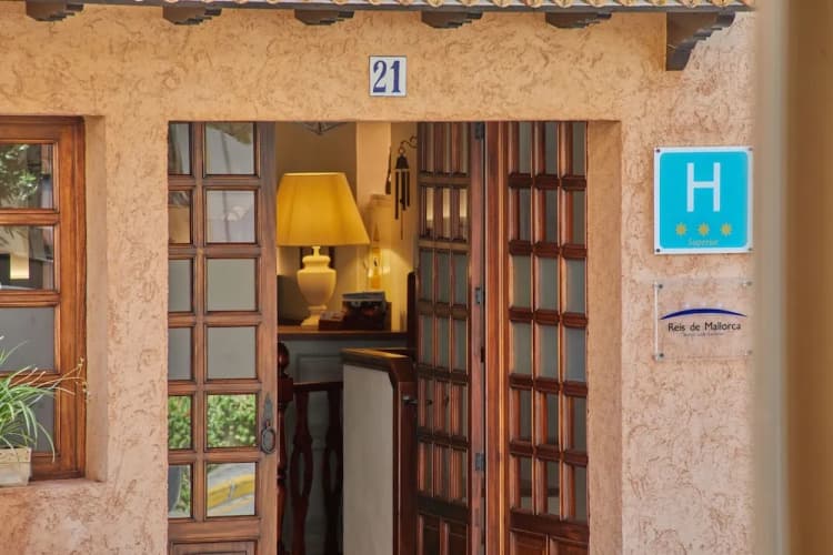 Petit Hotel Restaurante Ses Rotges - Adults Only main
