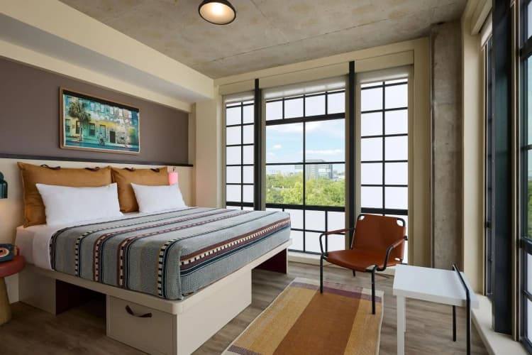 Moxy Charleston Downtown 5