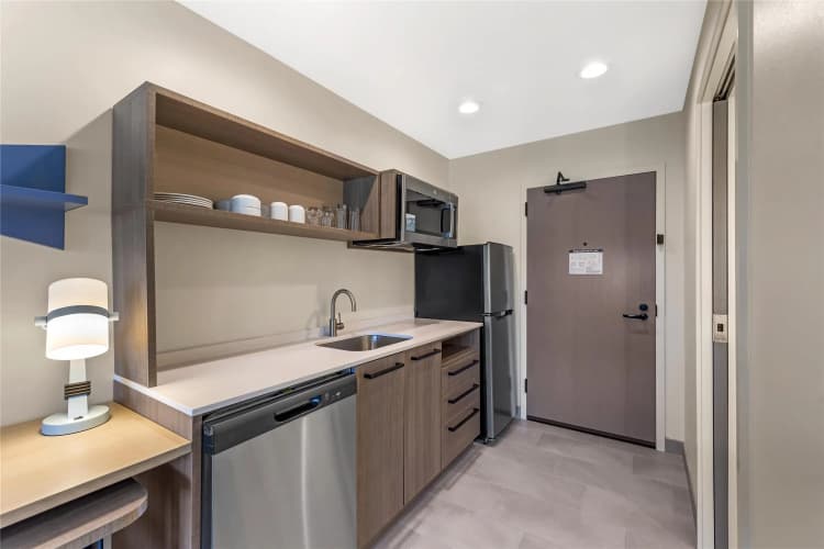 Home2 Suites by Hilton Calera 3