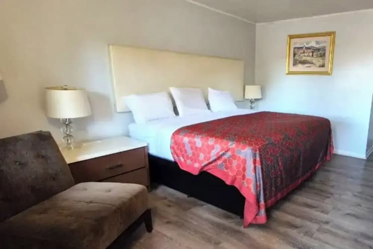 Capital O Elite Inn & Suites South Holland I 94 4