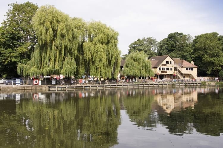 Premier Inn Maidstone Sandling 3