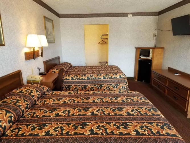 Heritage Inn 4