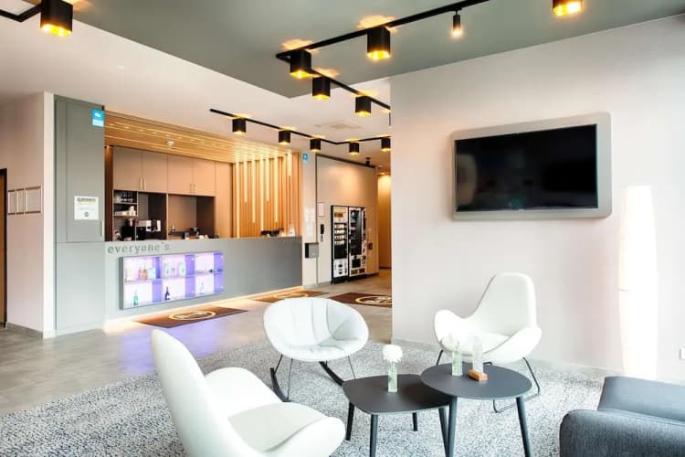 B&B HOTEL Stuttgart-Neckarhafen 4