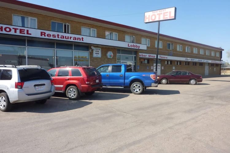 Ramada by Wyndham West Edmonton Hotel & Suites 2