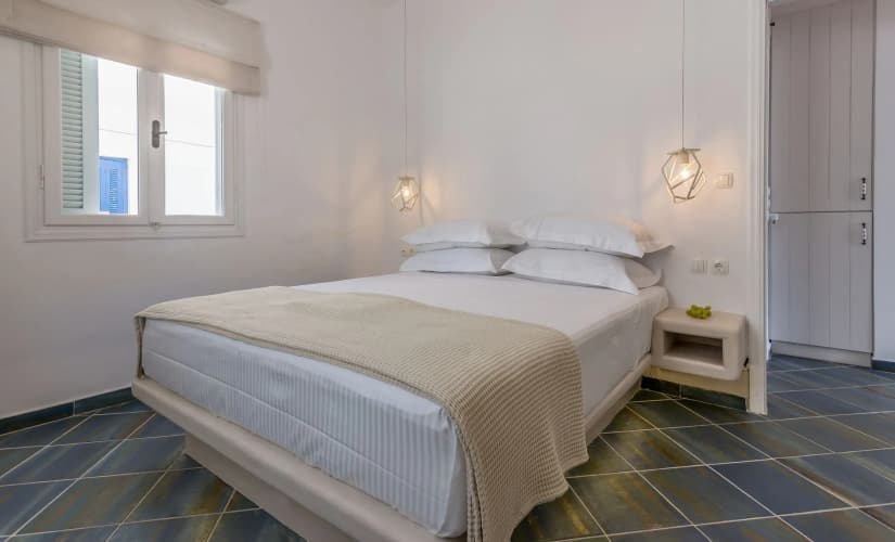 Michalakis Seaside Suites 4