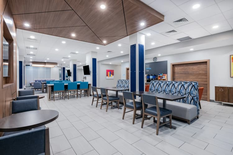 Holiday Inn Express & Suites NEPHI 4
