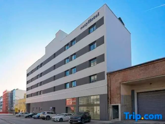 easyHotel Madrid Alcala 2