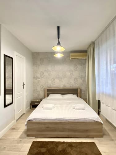 Downtown Victoria Studios by CityBookings 5